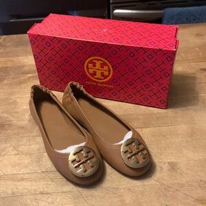 Tory Burch Ballet Flat Nappa Leather. Royal Tan.